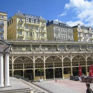 https://manes-flat-no-4.marianskelaznehotels.net