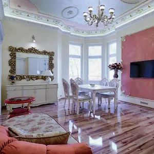 https://rose.marianskelaznehotels.net
