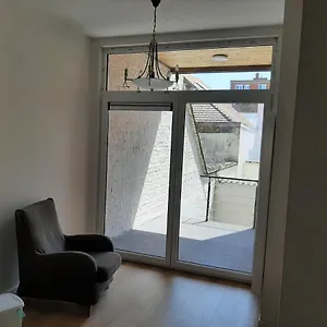 The Sixteen Appartement