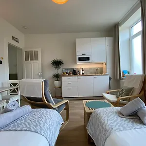 Logies-m Comfort Inc Bikes Apartment