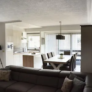 https://oostende-appartement.hotelsghent.com